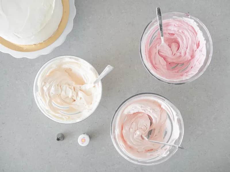 Jak zrobić barwnik spożywczy z galaretki - prosta metoda na kolorowe wypieki