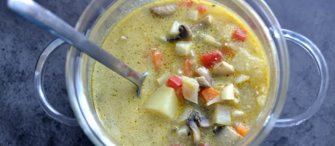Jak zabielić zupę mlekiem, aby uniknąć zwarzenia i grudek